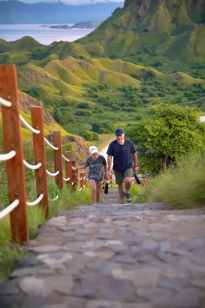 hike-padar island
